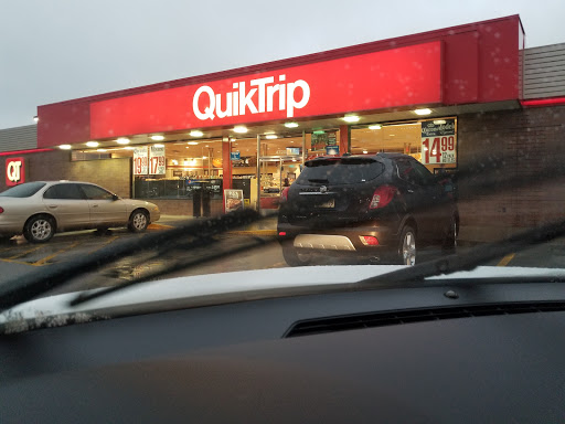 Gas Station «QuikTrip», reviews and photos, 4720 Hamilton St, Omaha, NE 68132, USA