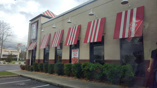 Fast Food Restaurant «KFC», reviews and photos, 5 W 9 Mile Rd, Pensacola, FL 32534, USA