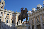 „Markus Aurelius: Ohne sein Monument wären alle Reitermonumente undenkbar“-Frau Loos