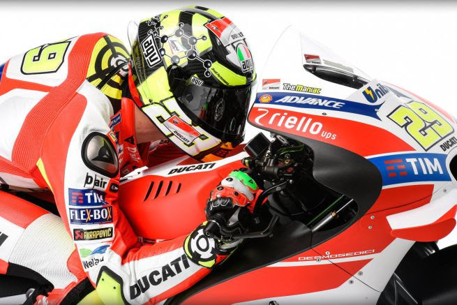 2016-ducati-team-motogp-foto-ufficiali-9.jpg