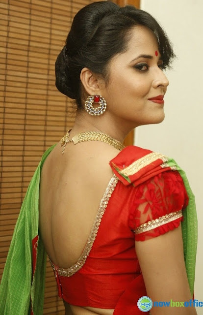Indian girls saree back side photo | Beautiful Blouse back 