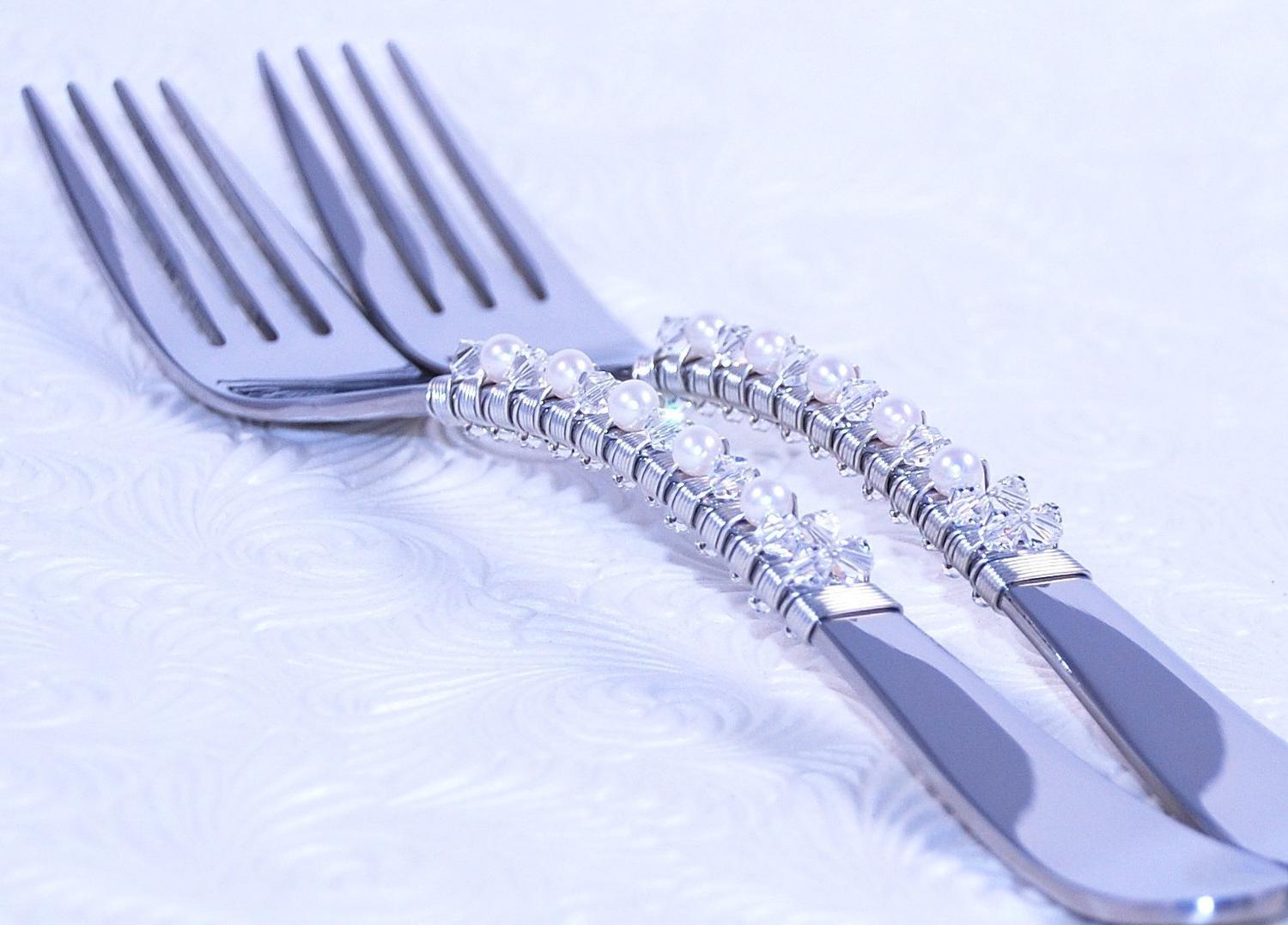 Mr And Mrs Wedding Cake Forks Bride And Groom Eating - Beaded In SWAROVSKI