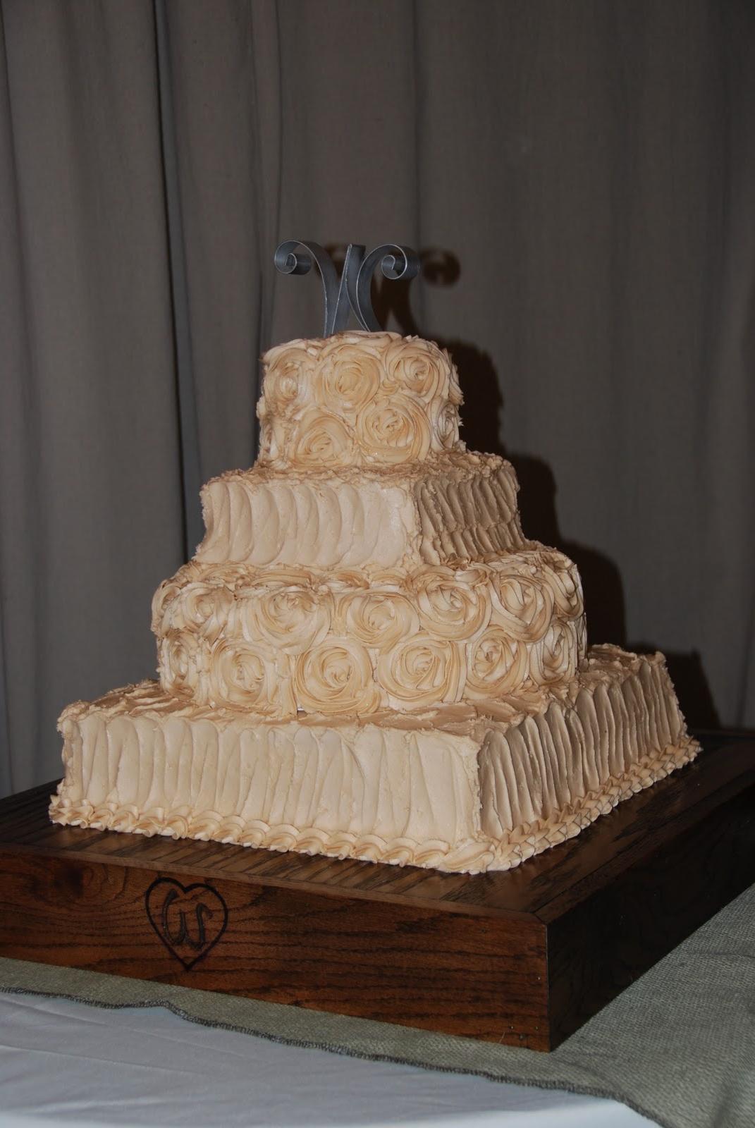 This is the wedding cake I did