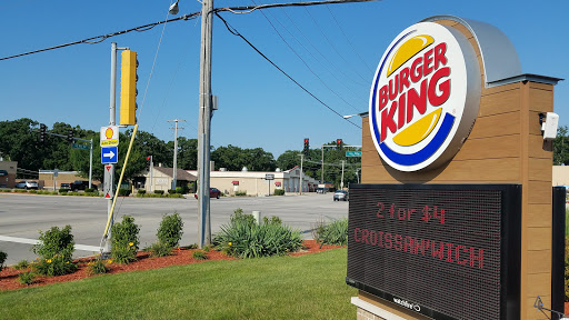 Fast Food Restaurant «Burger King», reviews and photos, 100 E Jefferson St, Shorewood, IL 60404, USA