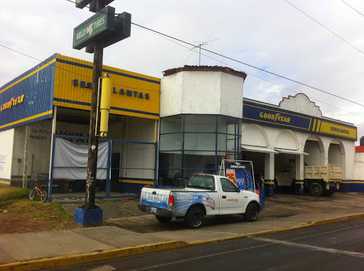 SERVILLANTAS Suc. Acambaro, Av. 20 de Noviembre 130, Rancho Grande, 38620 Acámbaro, Gto., México, Mantenimiento y reparación de vehículos | GTO