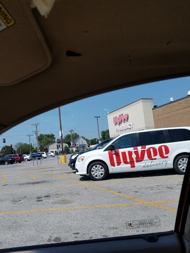 Supermarket «Hy-Vee», reviews and photos, 3019 Rockingham Rd, Davenport, IA 52802, USA