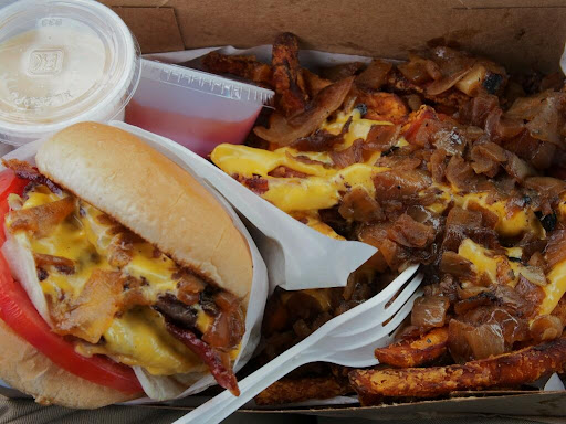 Hamburger Restaurant «Out & About Burgers», reviews and photos, 14214 Meridian E, Puyallup, WA 98373, USA