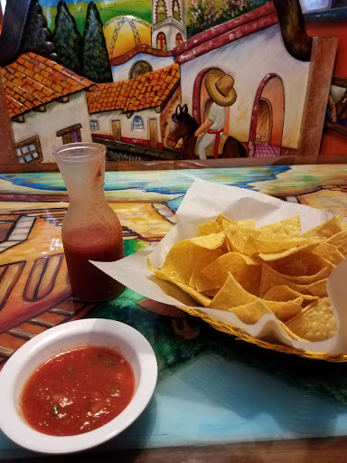 Mexican Restaurant «Caliente Mexican Restaurant», reviews and photos, 1400 S Guilford Rd, Carmel, IN 46032, USA