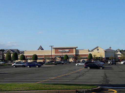 Shopping Mall «The Shoppes at Farmington Valley», reviews and photos, 110 Albany Turnpike, Canton, CT 06019, USA