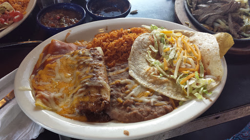 Mexican Restaurant «Tres Amigos Cantina», reviews and photos, 2025 W Brandon Blvd, Brandon, FL 33511, USA