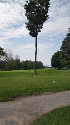 Golf Club «Crystal Lake Golf Club», reviews and photos, 8493 Fairway Dr, Beulah, MI 49617, USA