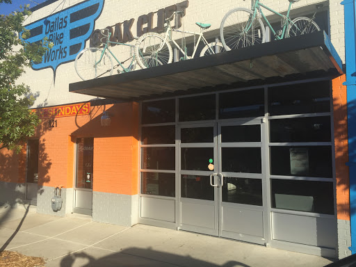 Bicycle Store «Dallas Bike Works Oak Cliff», reviews and photos, 821 W Davis St, Dallas, TX 75208, USA