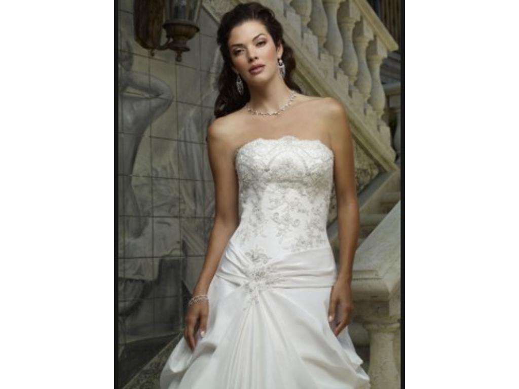 Casablanca Size 22   New With Tags Wedding Dresses   PreOwnedWeddingDresses.
