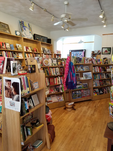 Book Store «Books On First», reviews and photos, 202 W 1st St, Dixon, IL 61021, USA