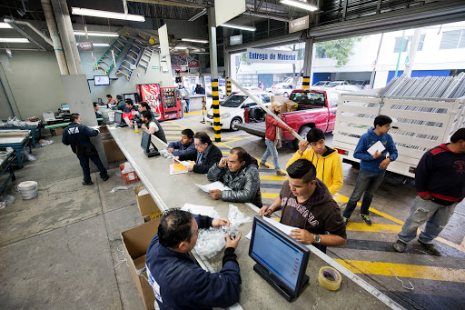 Distribuidora Santiago S.A de C.V., Eje 8 Sur (Calz. Ermita Iztapalapa) 1681, Iztapalapa, San Miguel, 09830 Ciudad de México, CDMX, México, Tienda de electricidad | Cuauhtémoc