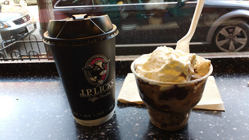 Ice Cream Shop «J.P. Licks», reviews and photos, 150 Charles St, Boston, MA 02114, USA