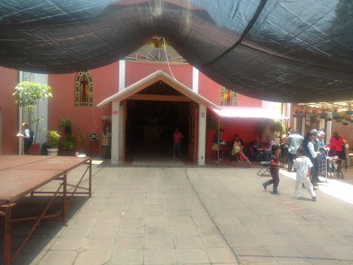 Parroquia Santa Maria de Guadalupe, Calle Cuauhtemoc 1, San Miguel, 56335 Chimalhuacán, Méx., México, Iglesia cristiana | EDOMEX