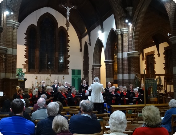 Wistaston Singers at the Parish Church of St Andrew - Sat  26-9-15 (2)
