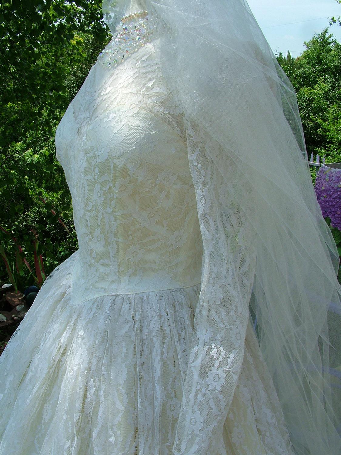 Vintage Wedding Dress lace