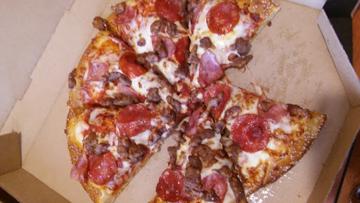 Pizza Restaurant «Pizza Hut», reviews and photos, 1200 E Central Ave, Miamisburg, OH 45342, USA