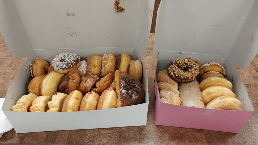 Donut Shop «Donut King & Water», reviews and photos, 7502 Katella Ave, Stanton, CA 90680, USA