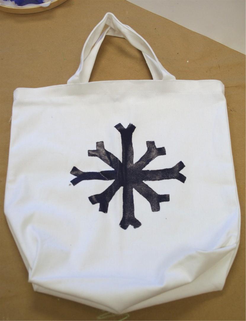 try, the snowflake tote: