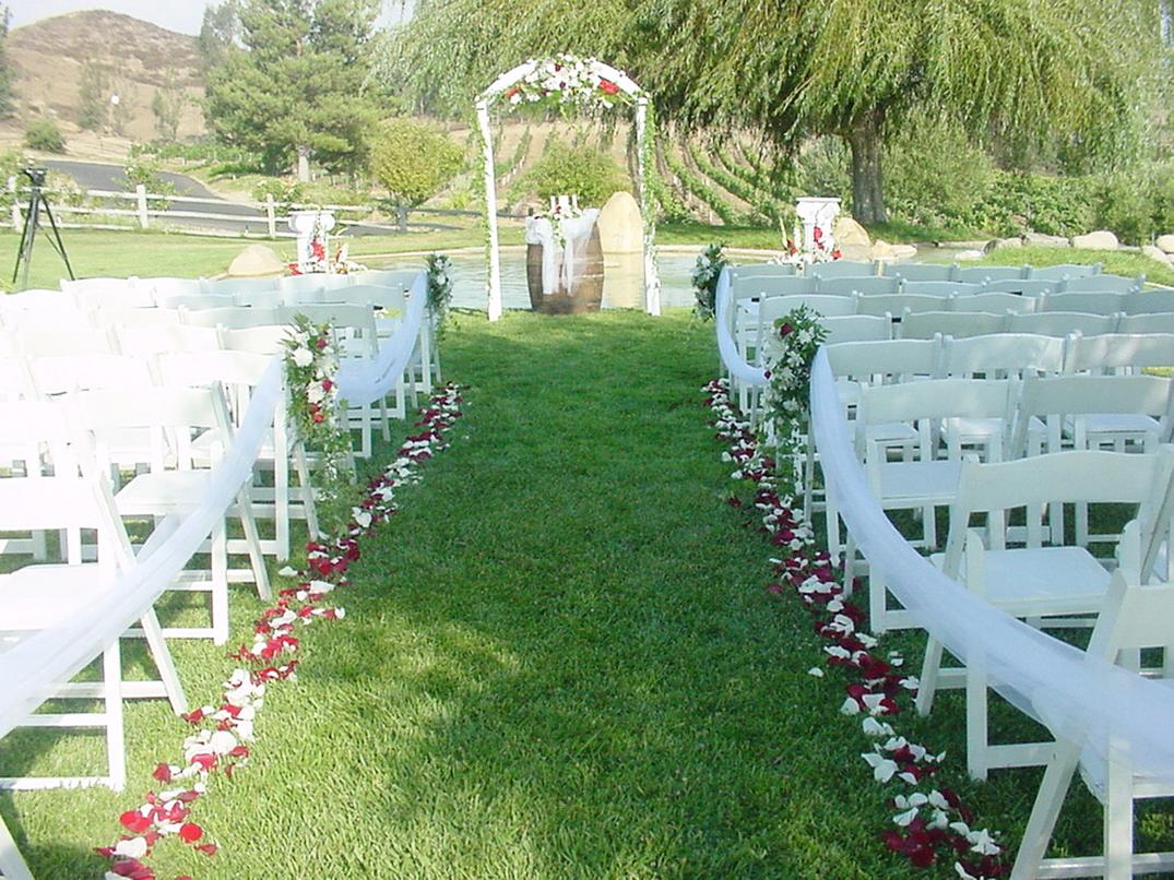 wedding aisle decor