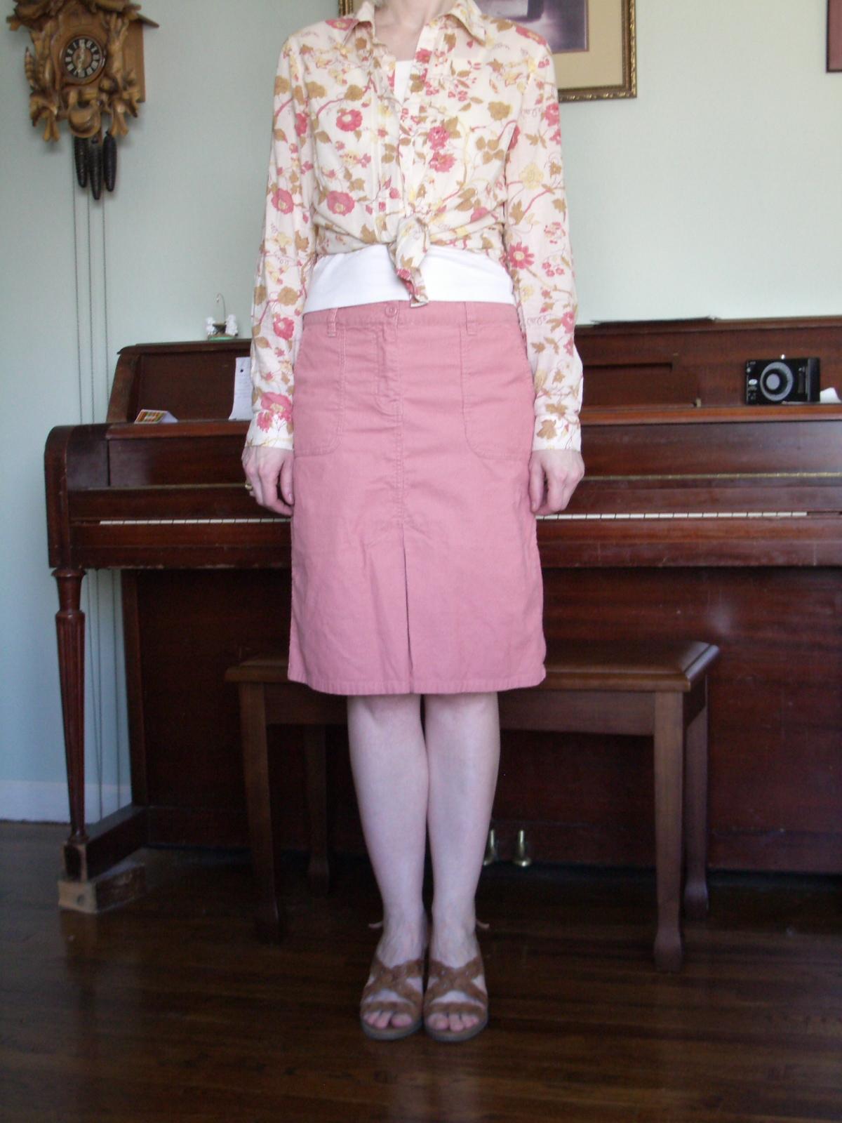 yellow-print-shirt-pink-skirt-