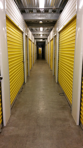 RV Storage Facility «Anaheim Fullerton Storage», reviews and photos, 711 La Palma Ave, Anaheim, CA 92801, USA