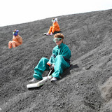 Descendo o Vulcão Cerro Negro - León, Nicarágua