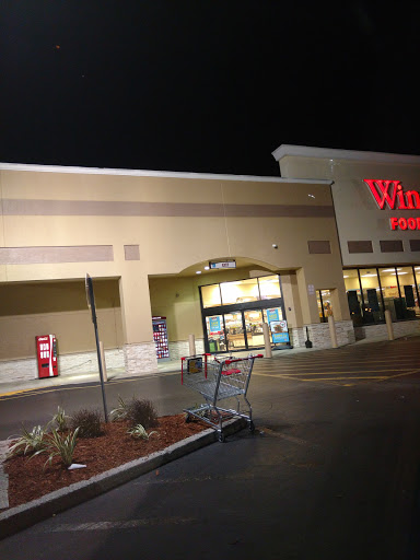 Grocery Store «Winn-Dixie», reviews and photos, 1021 Lockwood Blvd, Oviedo, FL 32765, USA