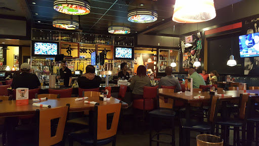 Restaurant «TGI Fridays», reviews and photos, 1105 E Oak St, Conway, AR 72032, USA