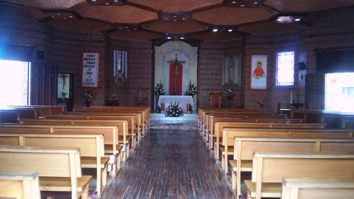Parroquia Cuerpo Y Sangre De Cristo, Río Casas Grandes 29, Plaza de Toros, 47120 Jalostotitlán, Jal., México, Lugar de culto | JAL