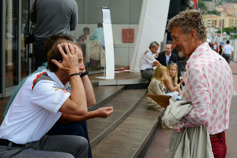 Эдди Джордан и сотрудник Sauber на Гран-при Монако 2014