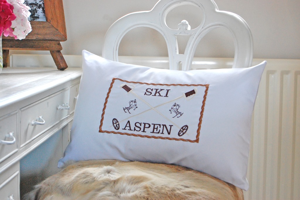 [SKI-ASPEN-LONG-CUSHION4.jpg]