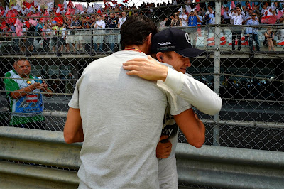 Марк Уэббер и Нико Росберг на стартовой решетке Гран-при Австрии 2014