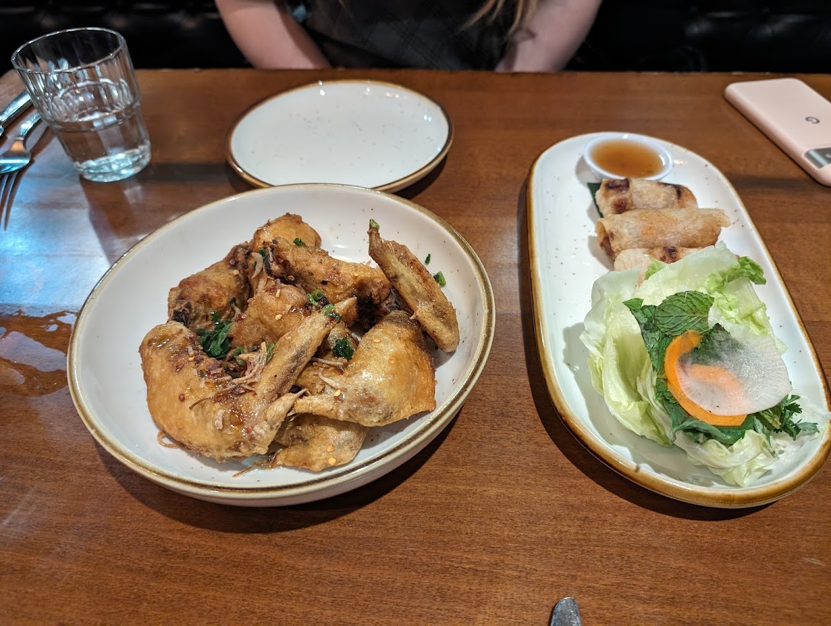Crispy chicken and imperial rolls