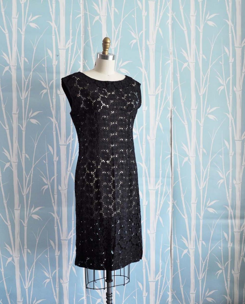 Vintage 60s BLACK LACE Shift