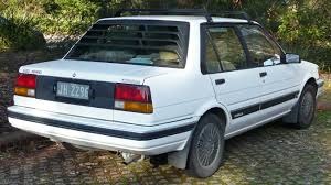 [1986-1989_Toyota_Corolla_%2528AE82%2529_CSX_sedan_02%255B3%255D.jpg]
