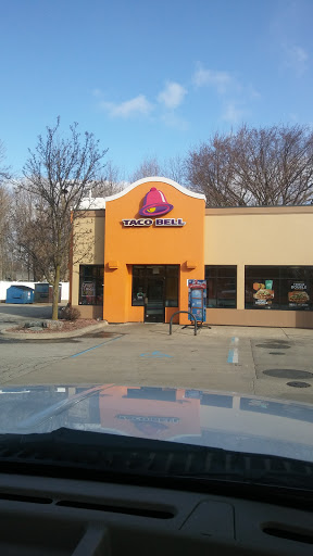 Mexican Restaurant «Taco Bell», reviews and photos, 411 E Chicago Blvd, Tecumseh, MI 49286, USA