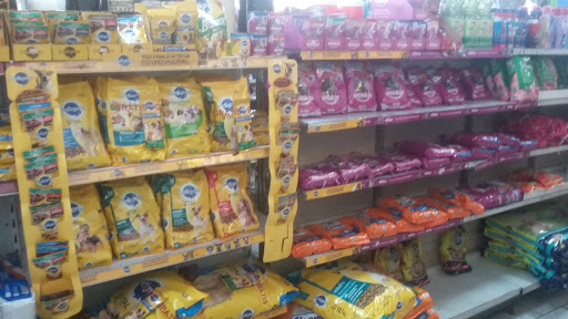 Supermercado Roncolato, Av. Doná Pérola Byington, 2376, Pérola - PR, 87540-000, Brasil, Supermercado, estado Paraná