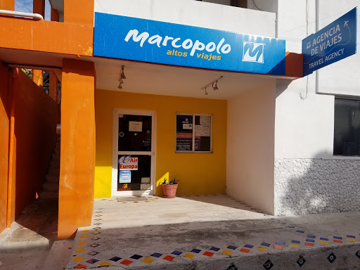 Marcopolo Viajes, Av. Matamoros casi esquina Guerrero, 77400 Isla Mujeres, Q.R., México, Albergue | QROO