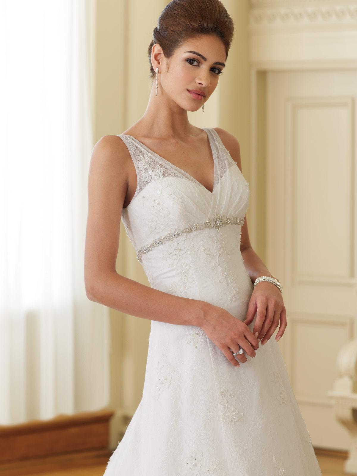 Wedding gowns for petite