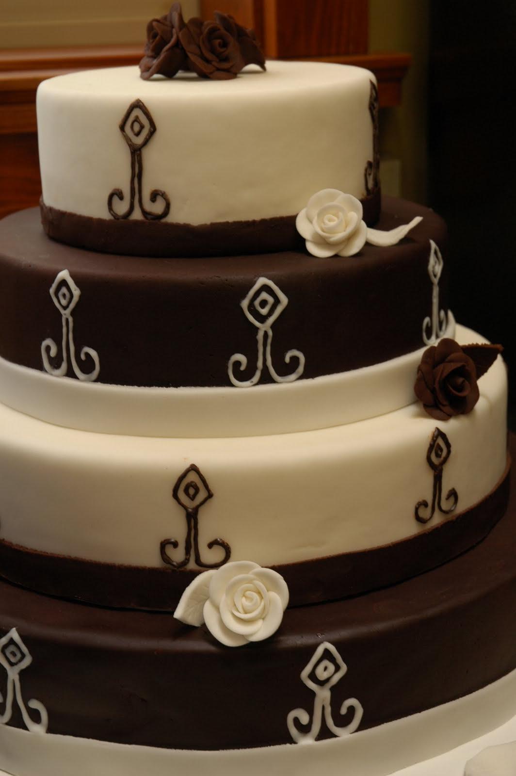 Chocolate wedding cakes have