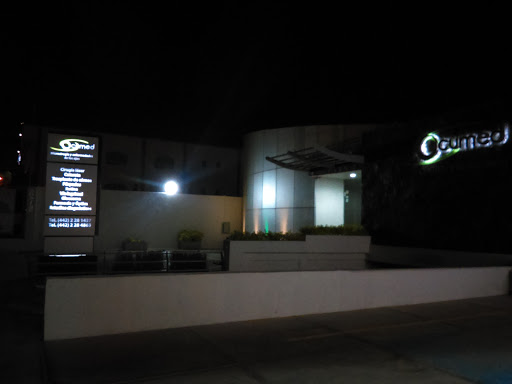 Centro Oftalmologico Ocumed, A Los Olvera 678, Zona Centro, Ciudad de México, Qro., México, Clínica oftalmológica | QRO