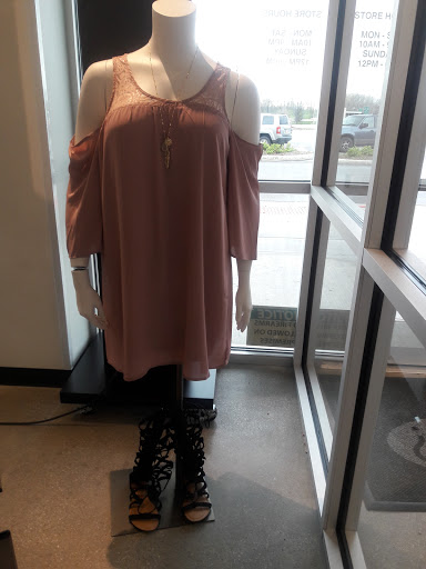 Clothing Store «rue21», reviews and photos, 12340 15 St, Grandview, MO 64030, USA