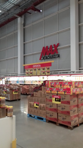 Muffato Max Atacadista, Av. Juscelino K. de Oliveira, 2651 - Cidade Industrial, Curitiba - PR, 81020-430, Brasil, Supermercado_com_descontos, estado Parana