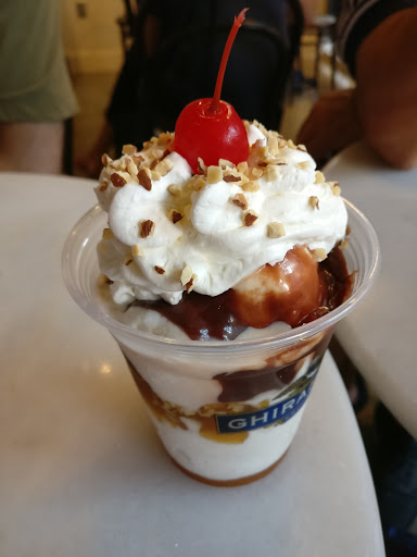 Chocolate Shop «Ghirardelli Chocolate Outlet and Ice Cream Shop», reviews and photos, 915 Ridgewalk Pkwy, Woodstock, GA 30188, USA