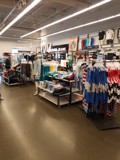 Clothing Store «Old Navy», reviews and photos, 19401 Alderwood Mall Pkwy, Lynnwood, WA 98036, USA