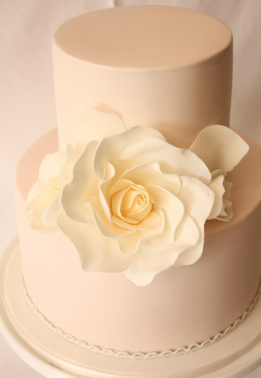 smaller size wedding cake